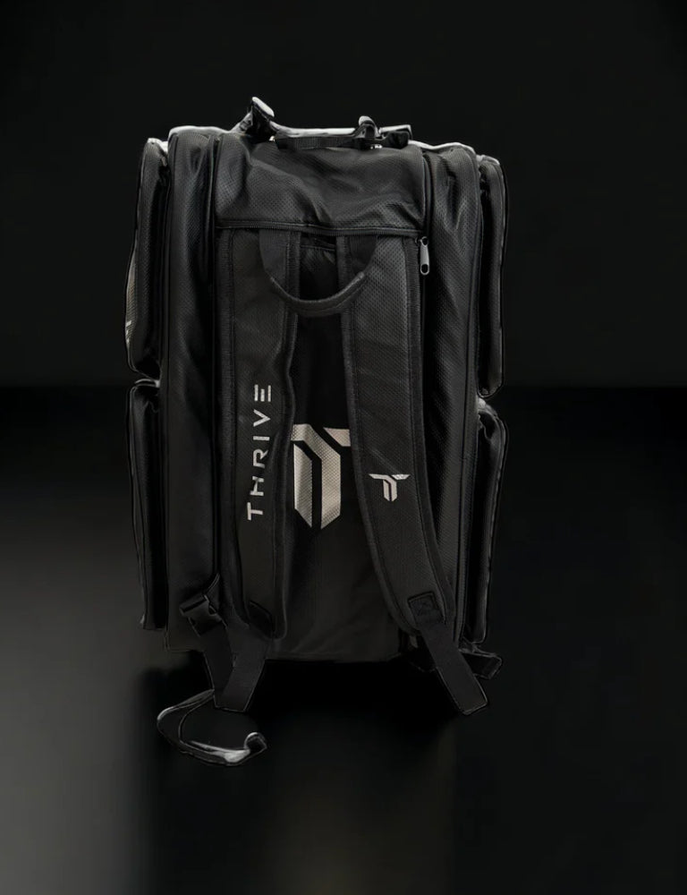 THRIVE PICKLEBALL
Elite Pro Tour Bag w/shoe bag- BLACK. £115.00
